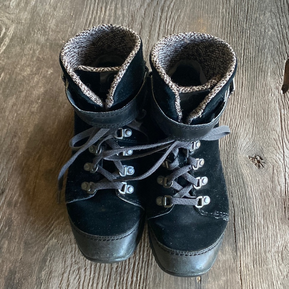 Merrell Women's 8 Black Boots Buckle & Lace Up